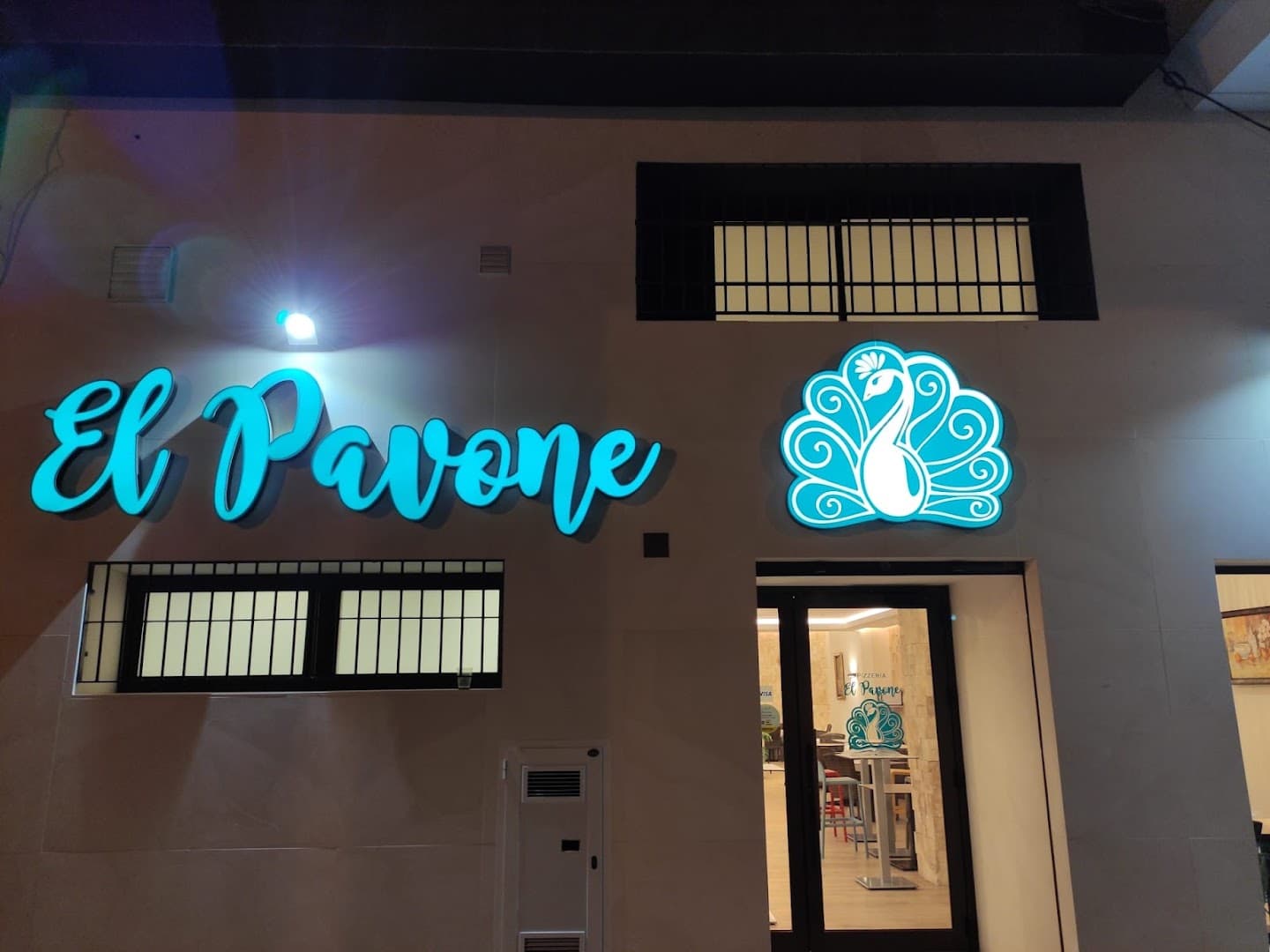 El Pavone, Málaga