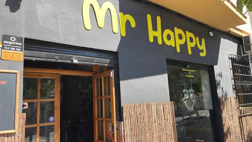 Mr. Happy, Málaga