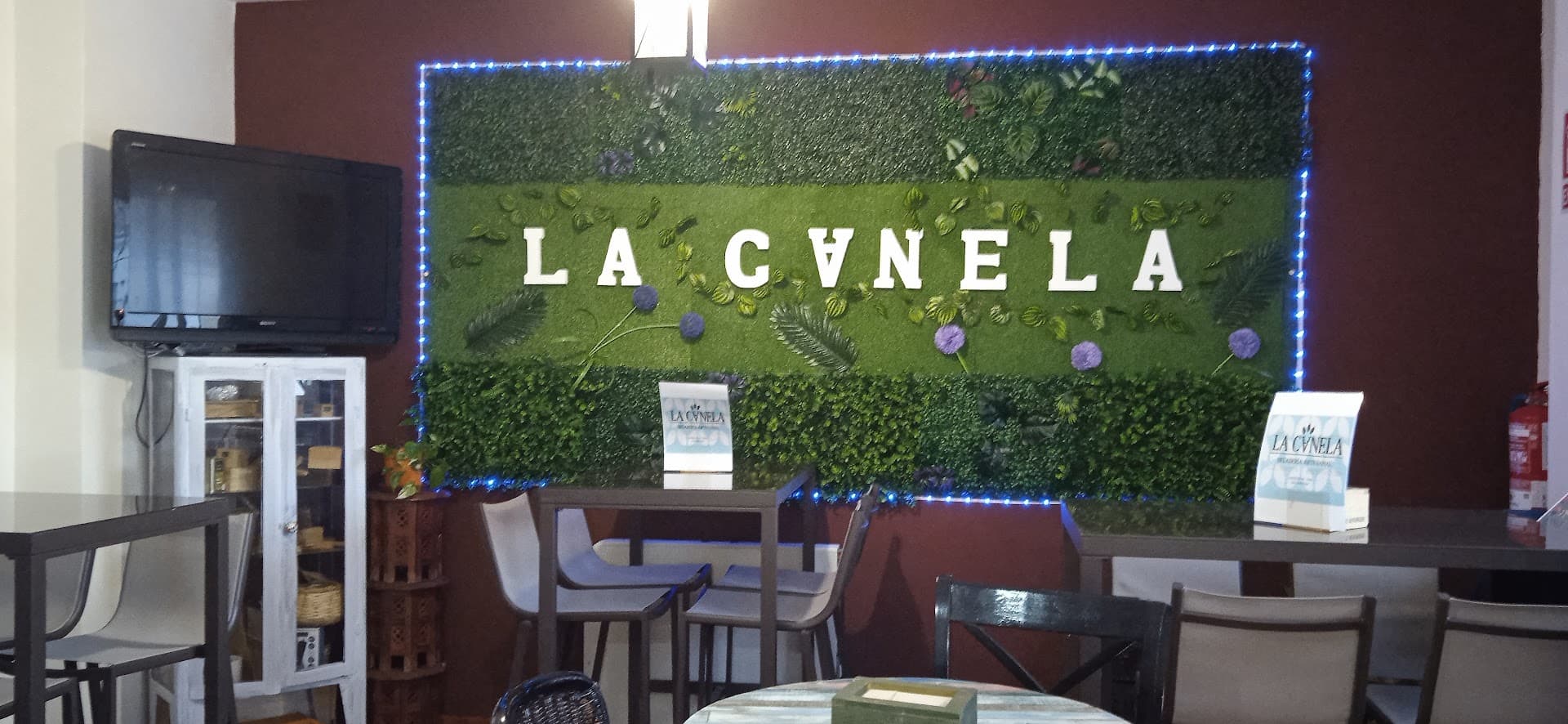 Heladeria LA CANELA- TOLOX, Málaga