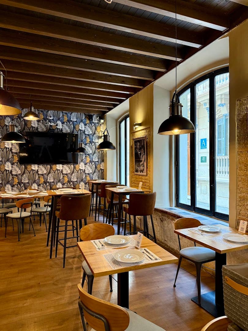 Los Marangos Nino de Guevara - Tapas y Comida Espanola, Málaga