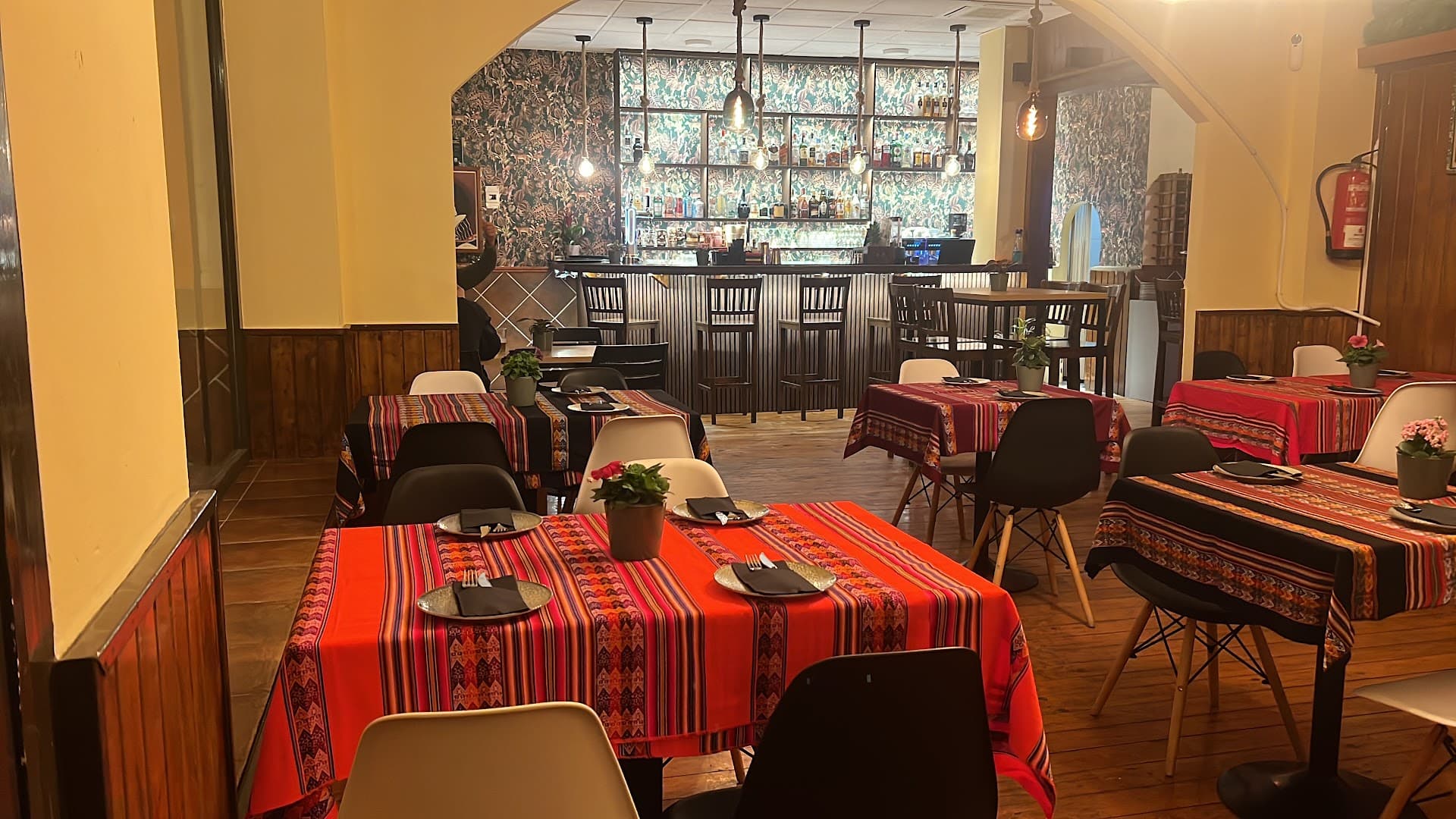 RESTAURANTE MANKO FUENGIROLA, Málaga