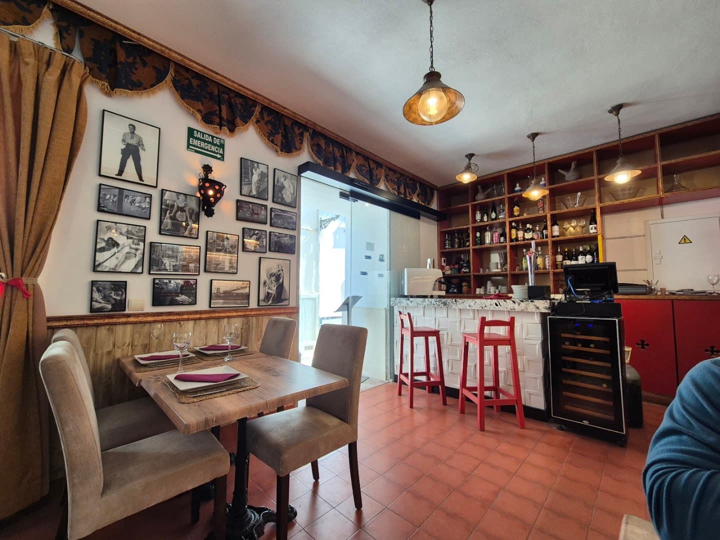 Restaurante - Tolox, Sierra de las Nieves, Málaga